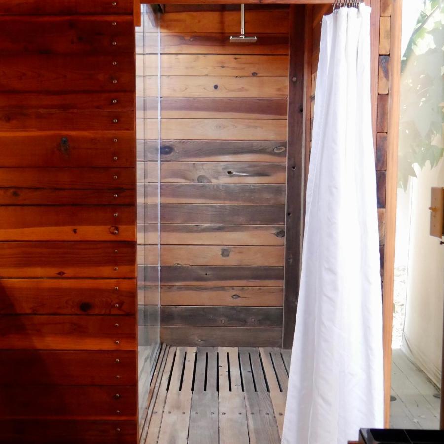 Hotel Cuatro Cuatros Ενσενάντα Εξωτερικό φωτογραφία