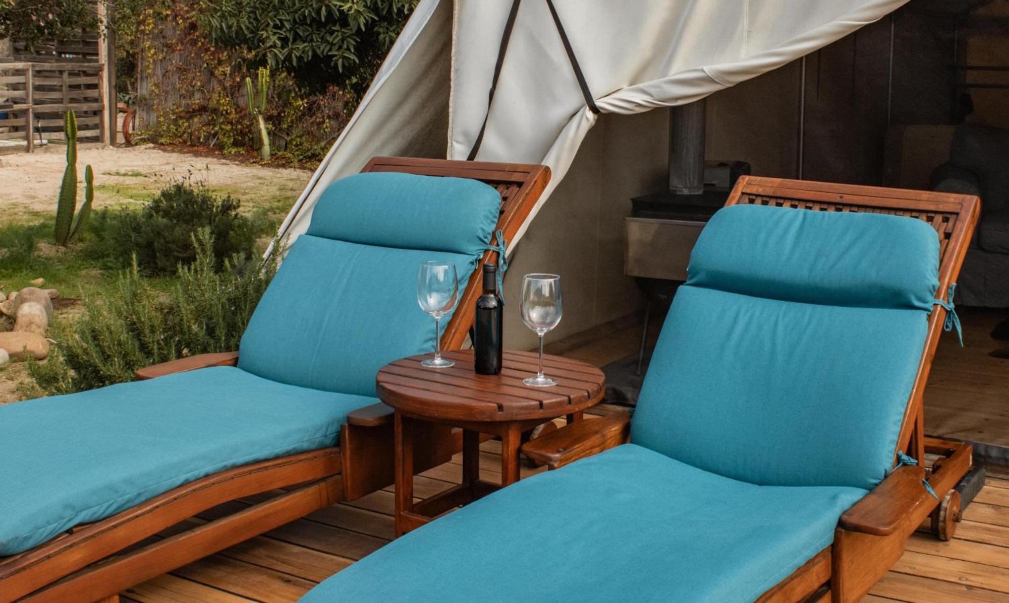 Hotel Cuatro Cuatros Ενσενάντα Εξωτερικό φωτογραφία