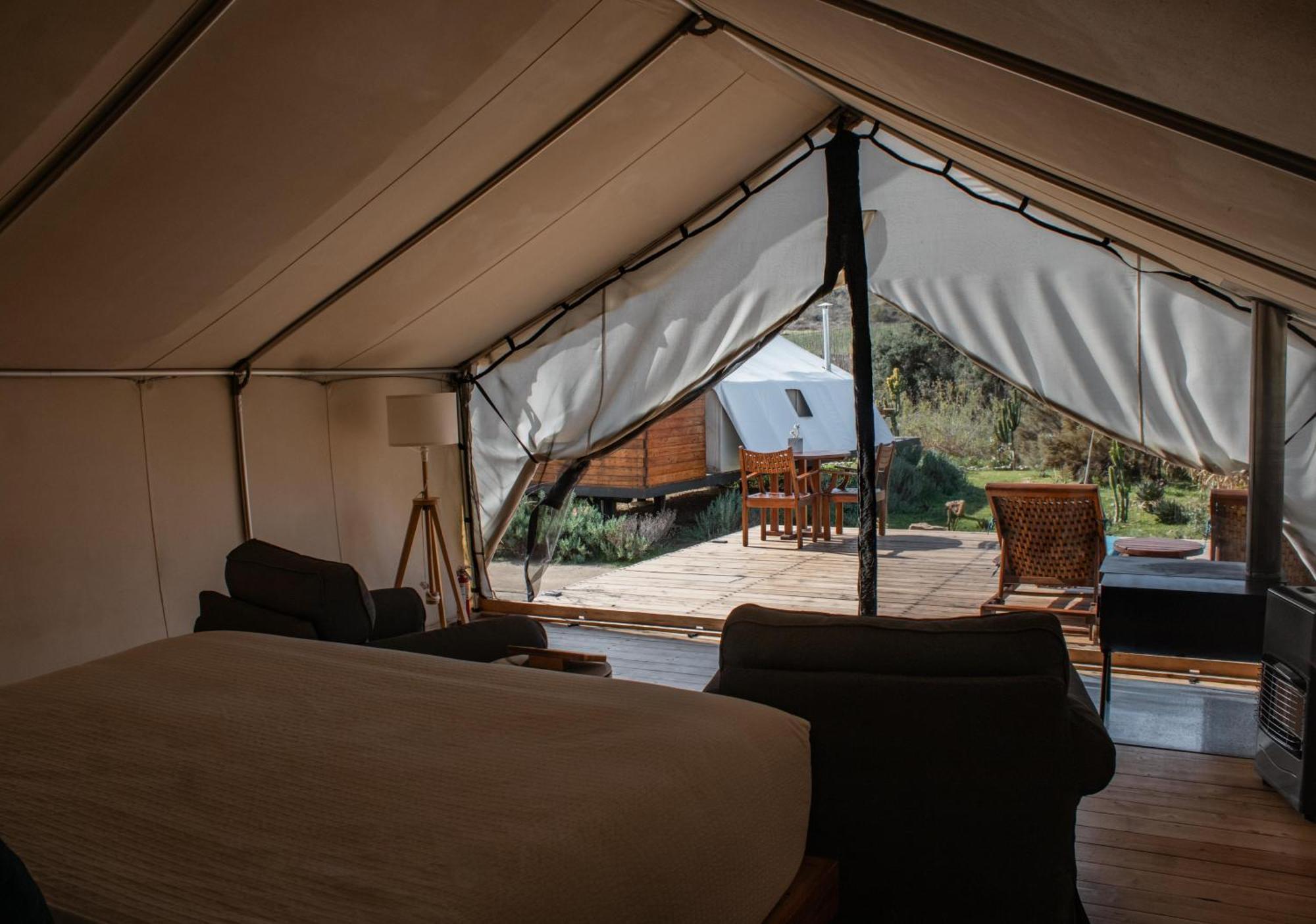 Hotel Cuatro Cuatros Ενσενάντα Εξωτερικό φωτογραφία