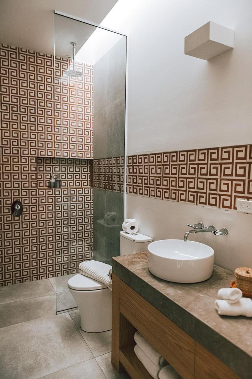 Hotel Cuatro Cuatros Ενσενάντα Εξωτερικό φωτογραφία