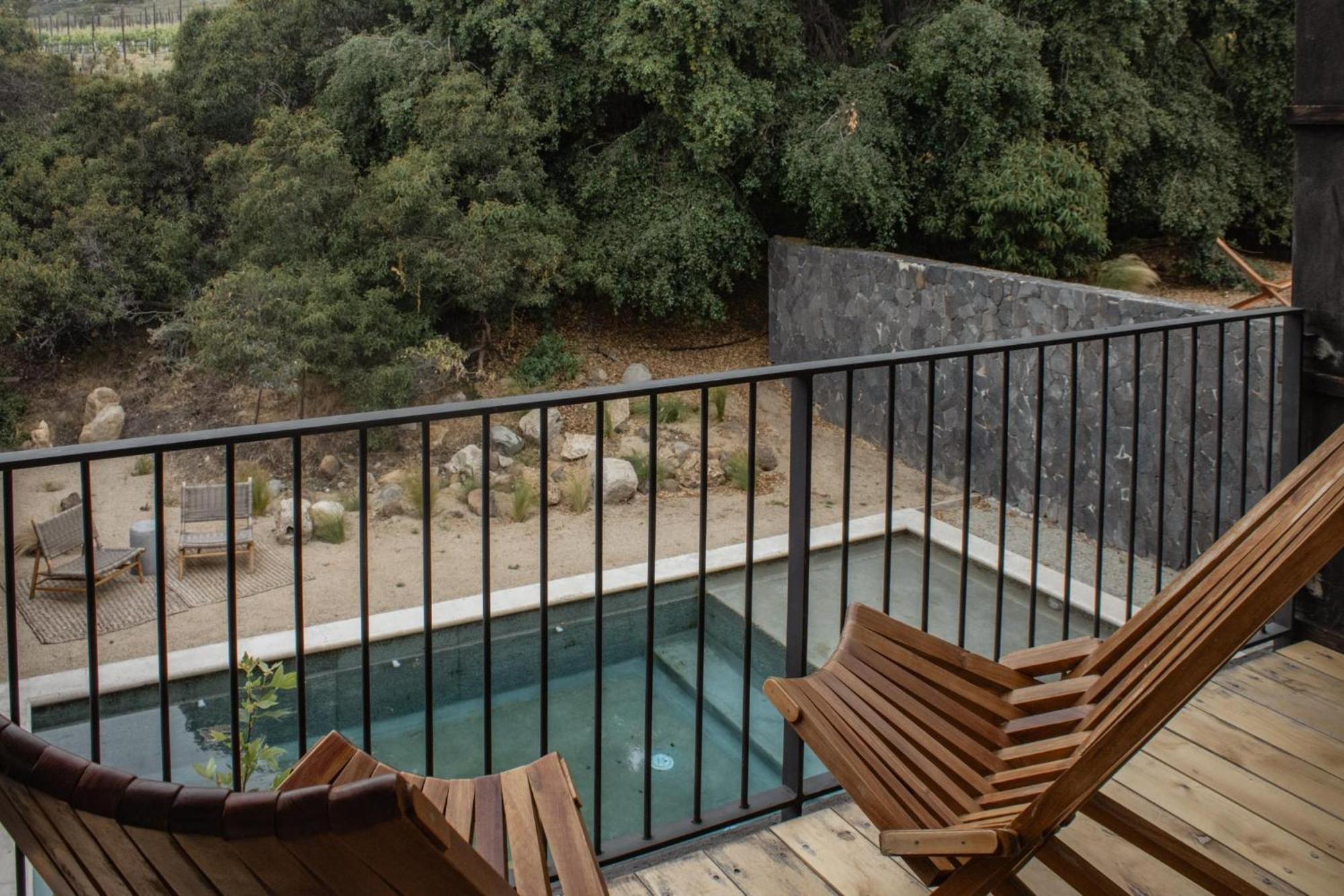 Hotel Cuatro Cuatros Ενσενάντα Εξωτερικό φωτογραφία