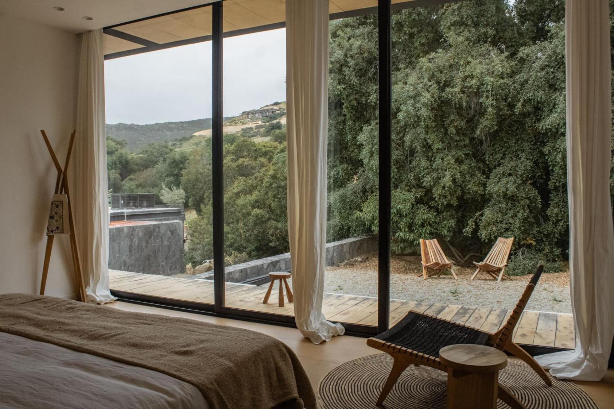 Hotel Cuatro Cuatros Ενσενάντα Εξωτερικό φωτογραφία