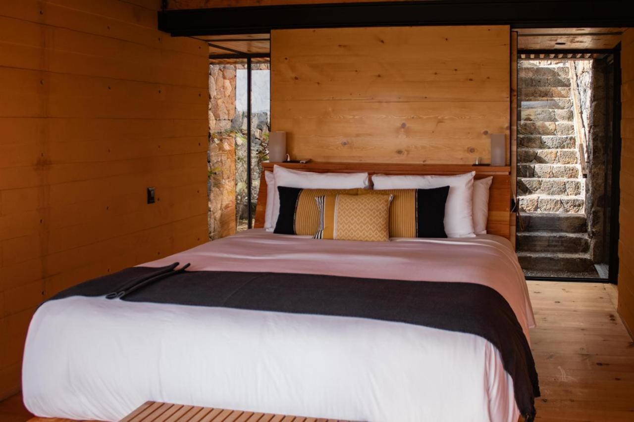 Hotel Cuatro Cuatros Ενσενάντα Εξωτερικό φωτογραφία